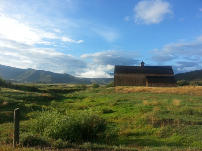 tate barn deer creek